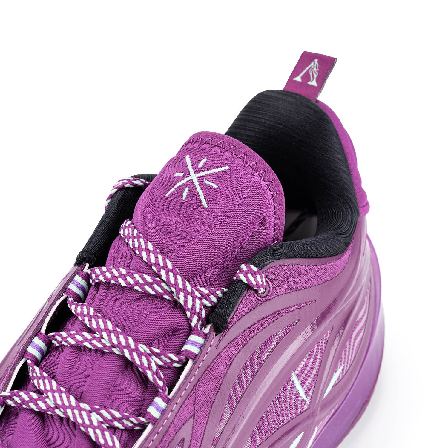 Wade 808 5 Ultra V2 "Lavender"