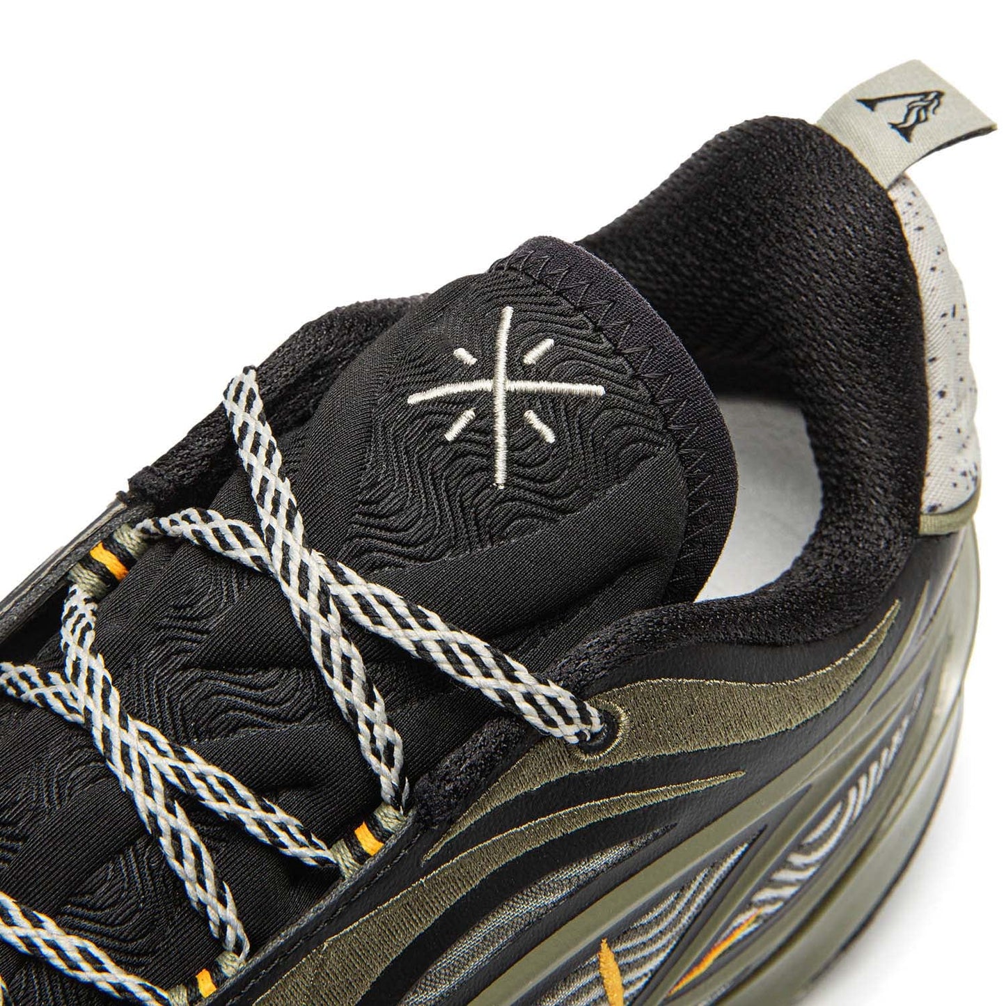 Wade 808 5 Ultra V2 "Veteran"