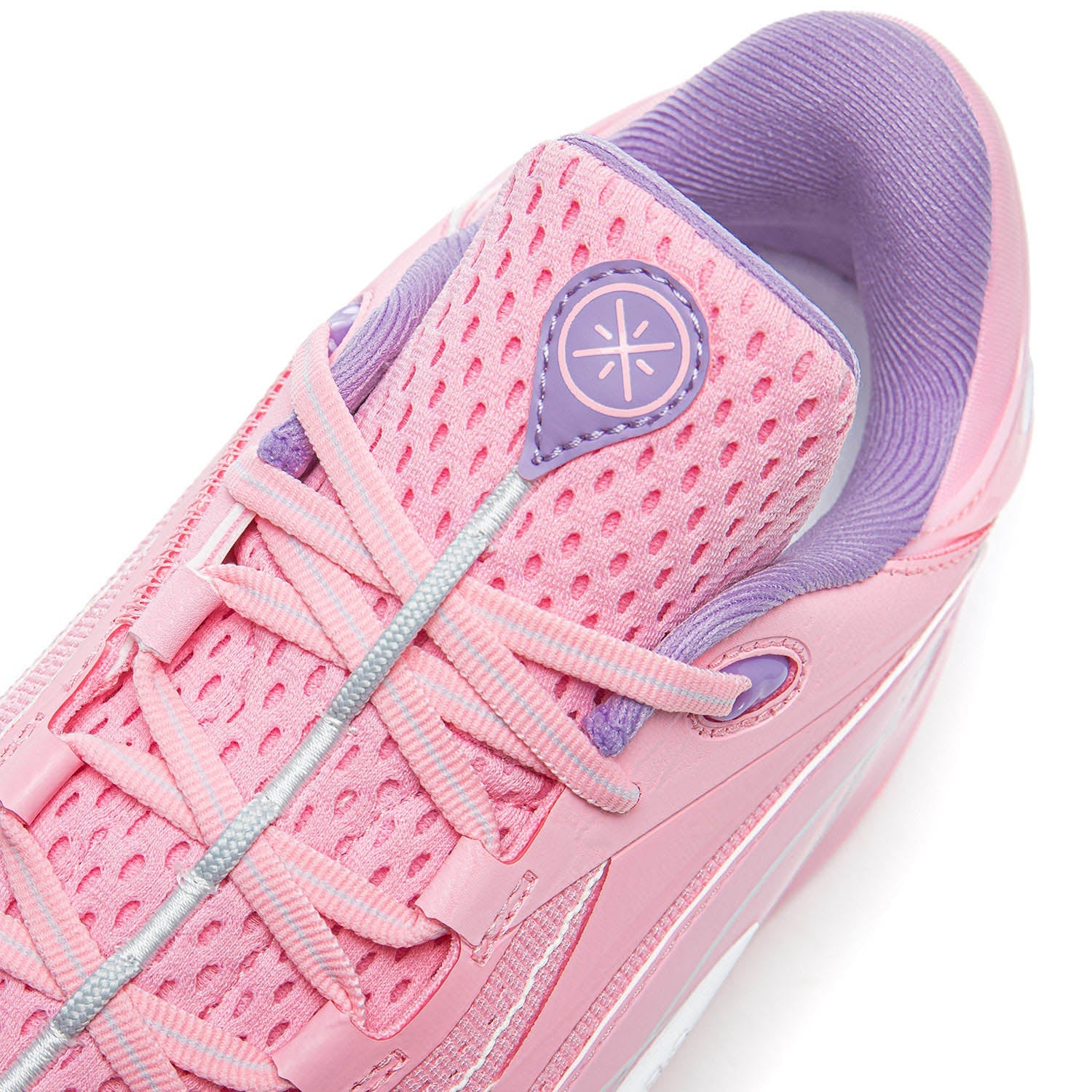 Wade 808 5 Ultra "Cherry Blossom"